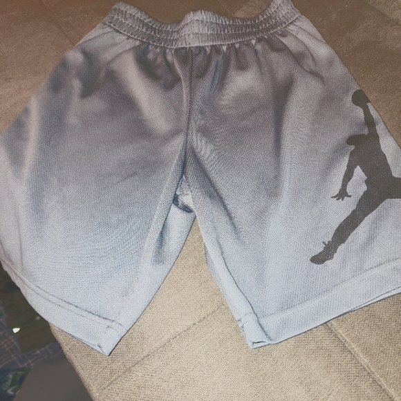 Youth JORDAN Shorts - Picture 1 of 1
